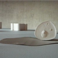 Laure Gatelier, Escargot, plâtre et carton ondulé, 50 x 18 x 20cm