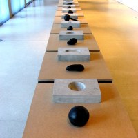 Fruits et légumes moulés, béton/silicone teinté noir, 2008