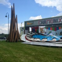 Disorder: 11 Uneven Angles, kermesse du Quartier latin