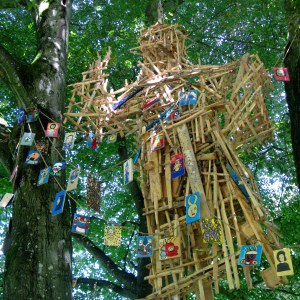 OBAMA MEETS BASTOGNE, bois, cordes, métal, peinture