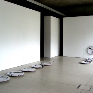 Vue de l'exposition, Jacque Loly