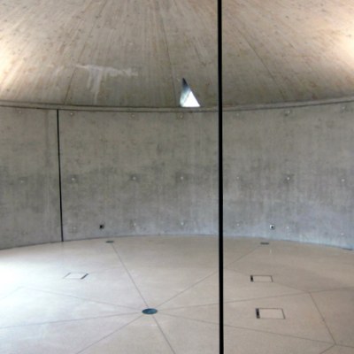 Peter Downsbrough, installation spécifique pour la rotonde, 2011