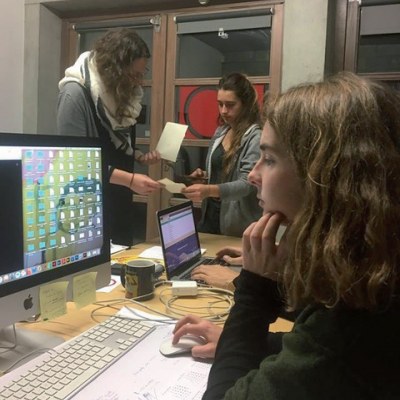 Au travail