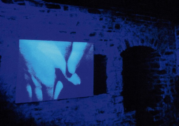 Lèvres, sourire, secret. Installation