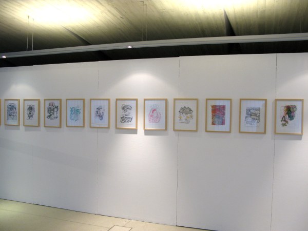 Vue de l'exposition: Aurélie William levaux, Menses ante Rosam, broderie