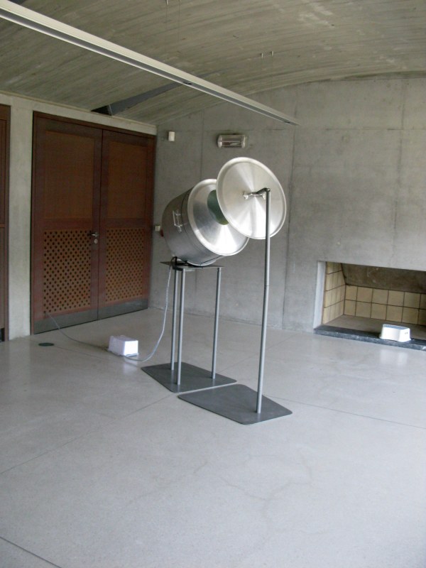 La casserole identitaire, sculpture vidéo