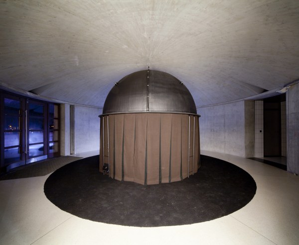 Méta-crâne, installation vidéo